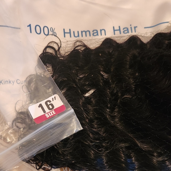 100% WAVEY HUMAN HAIR - CAP STYLE - 16” - Picture 5 of 6